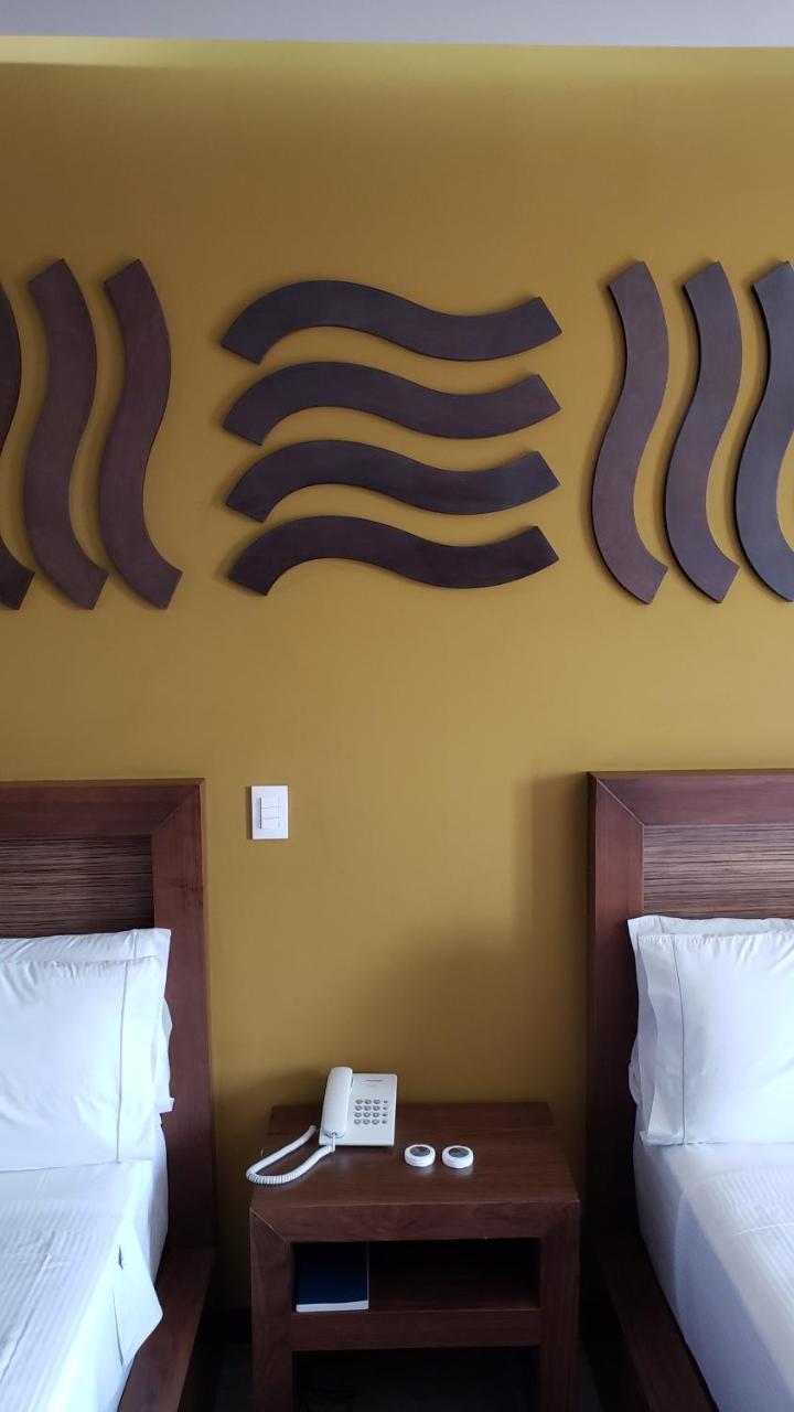 Terrass Hotel Zamora Zamora de Hidalgo Exteriér fotografie